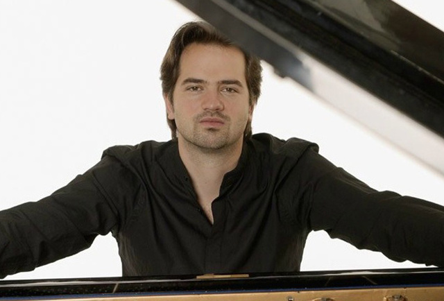 Peter Jablonski _ Pianist